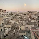 Evviva Maria Matera